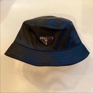 Women’s black Prada nylon bucket hat